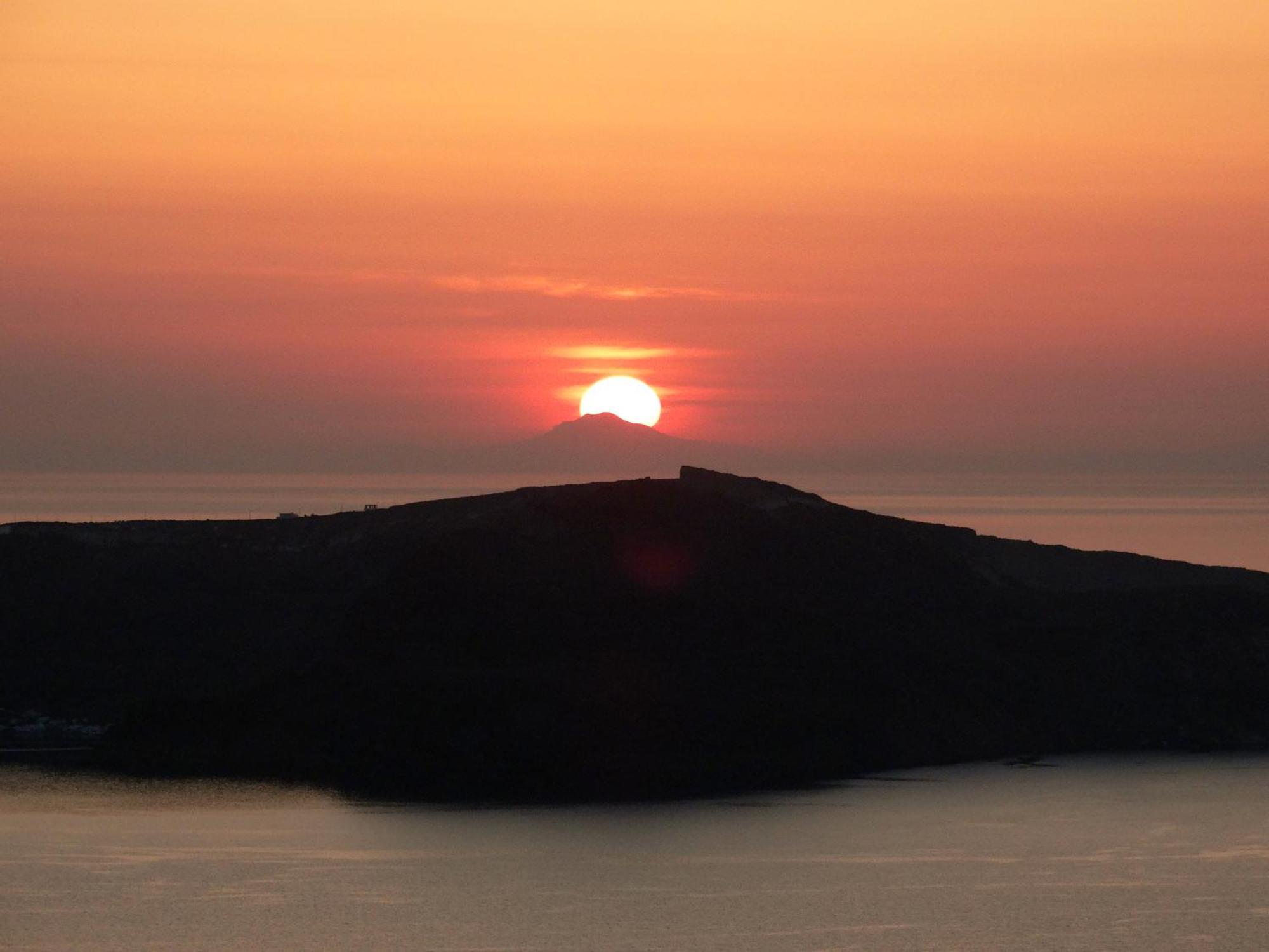 Yposkafo Suites - Villa - Santorini Firá Buitenkant foto