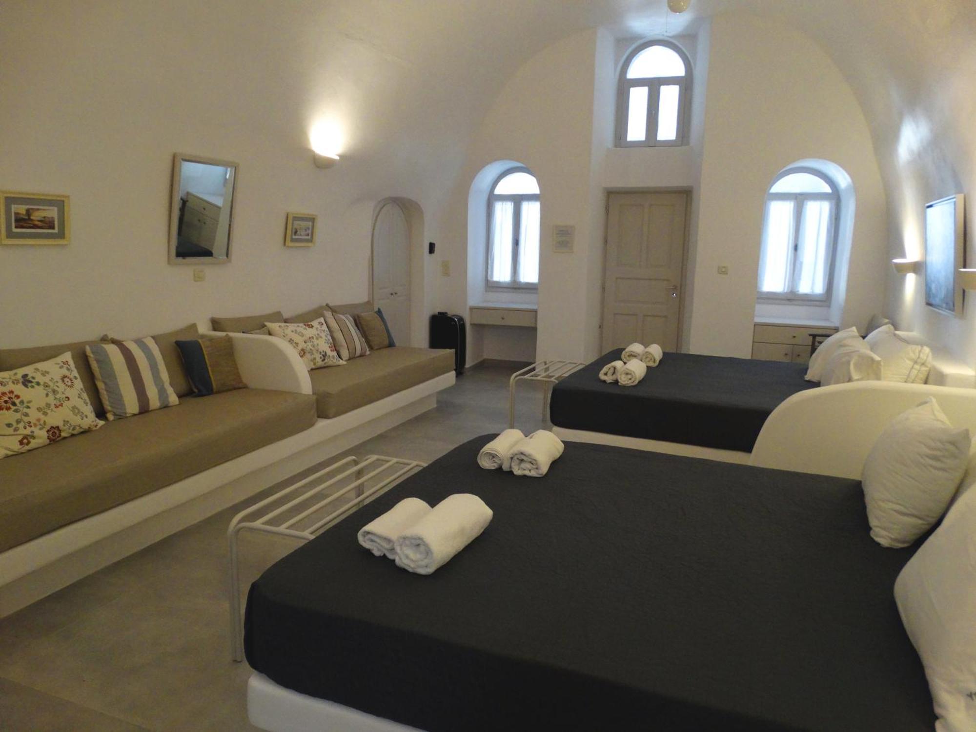 Yposkafo Suites - Villa - Santorini Firá Buitenkant foto