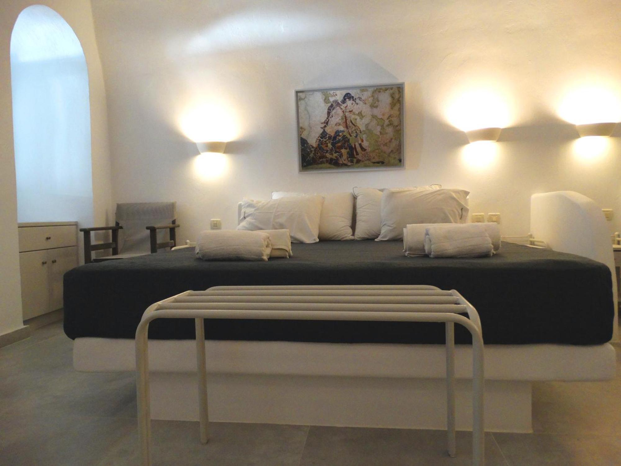 Yposkafo Suites - Villa - Santorini Firá Buitenkant foto