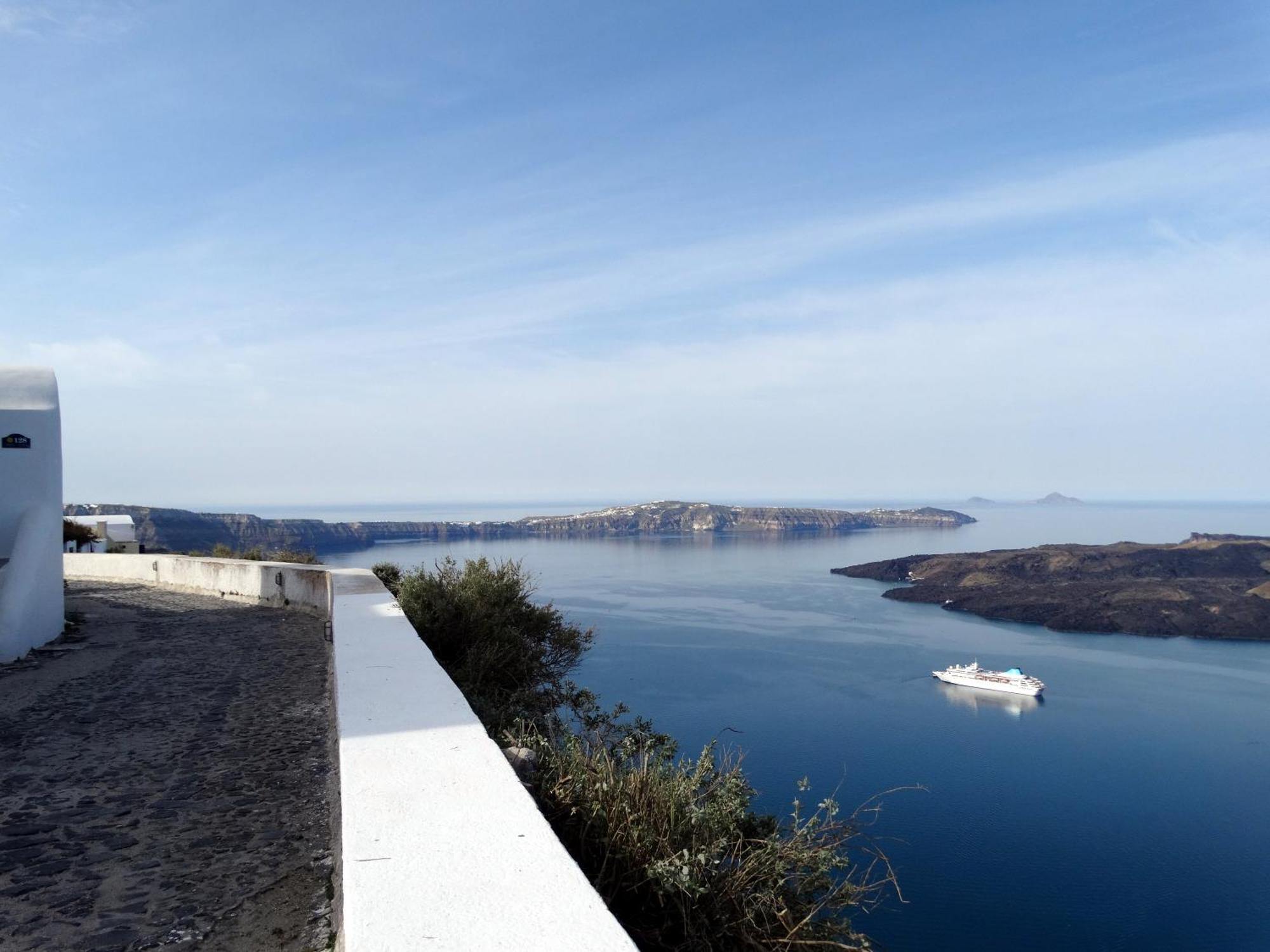 Yposkafo Suites - Villa - Santorini Firá Buitenkant foto