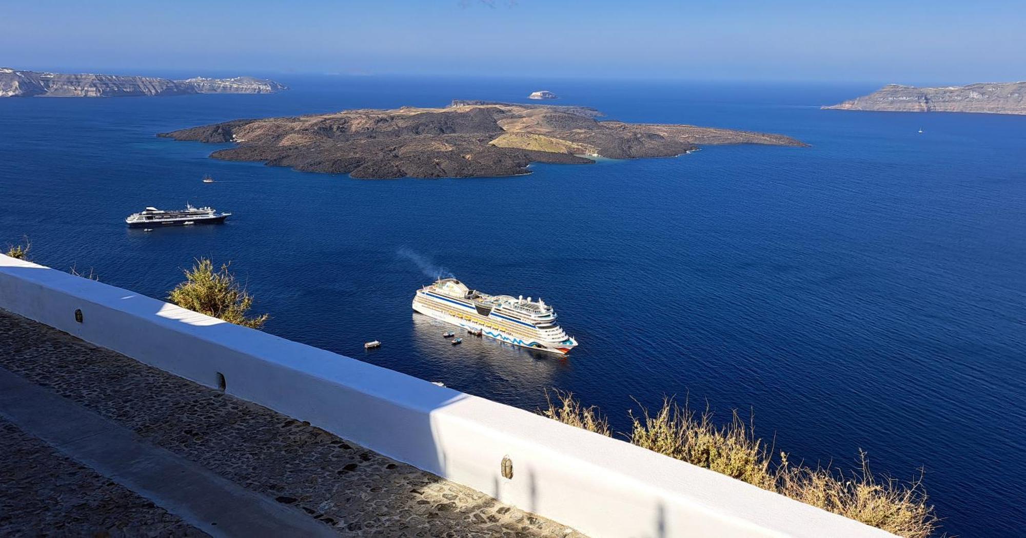 Yposkafo Suites - Villa - Santorini Firá Buitenkant foto